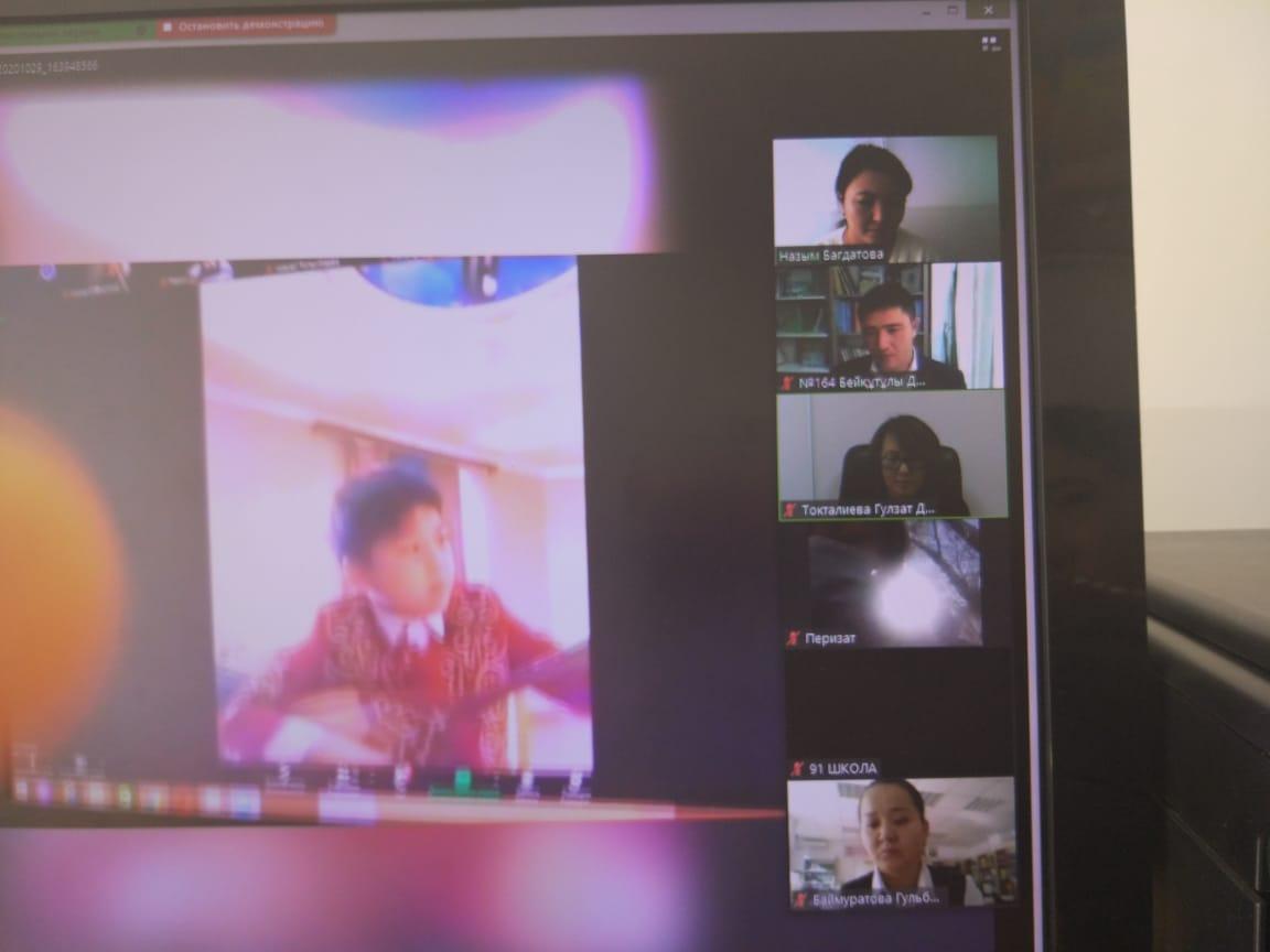 Аудандық іс-шаралар жоспарына сәйкес 2020 жылдың 30 қазан күні мектебіміздің әкімшілігінің ұйымдастыруымен «Рухани жаңғыру» жеке тұлғаға рухани адамгершілік тәрбие берудің негізі атты семинары өткізілді.