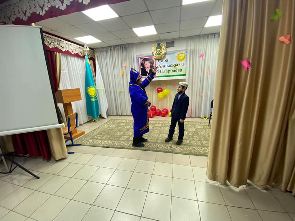 № 164ЖББМ 10.02.2022. ж. күні "Өзін-өзі тану: Махаббат пен шығармашылық педагогикасы" атты дәстүрлі онкүндік аясында өткізіліп отырған "Мейірімділік-әлемді құтқарады" атты  балалар қойылымы ұйымдастырылды.