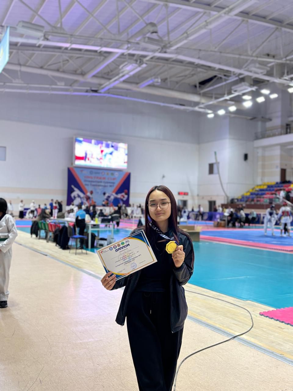 Тараз қаласында өткен (WT) "YASTREB" CUP Таэквондадан Республикалық ашық турнирге 11 "Ә" сынып оқушысы Байдалина Сабрина қатысып, жүлделі І орынға ие болды.